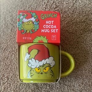 Grinch Hot Cocoa Mug Set, NWT